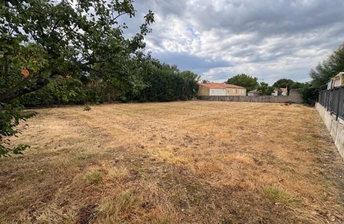 Terrain à bâtir à Tonnay-Charente (17430) — photo 2