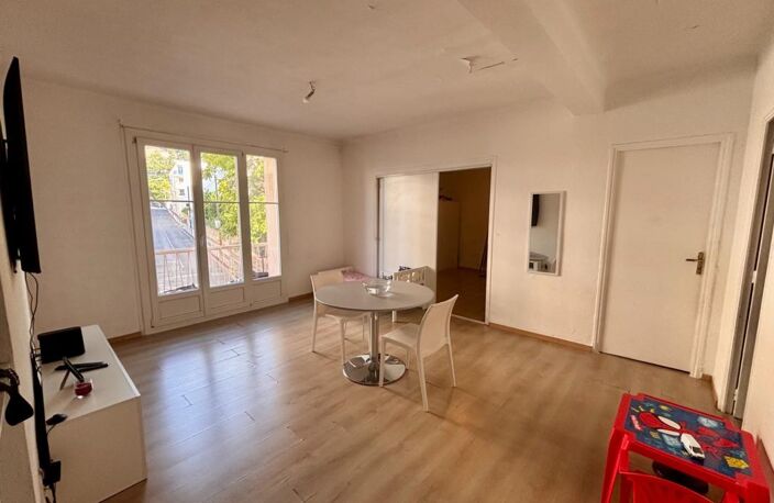 TOULON – Quartier Saint Jean du Var T3 LUMINEUX AVEC BALCON ET CAVE — photo 4