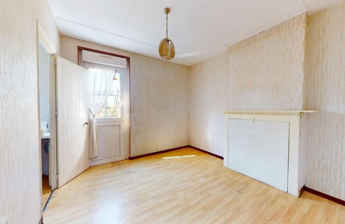 MAISON AVEC JARDIN ET GARAGE — photo 2