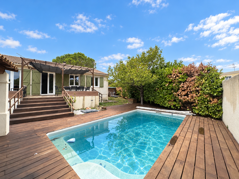 Maison 100m2 3 chambres avec jardin et piscine — photo 1