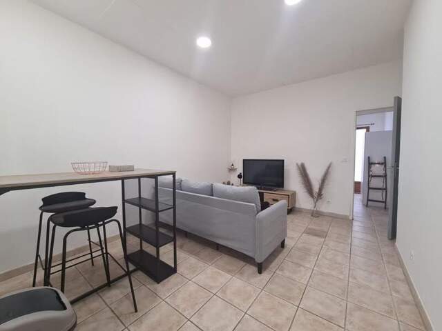 CENTRE VILLE APPARTEMENT TYPE 2 AVEC EXTERIEUR — photo du bien