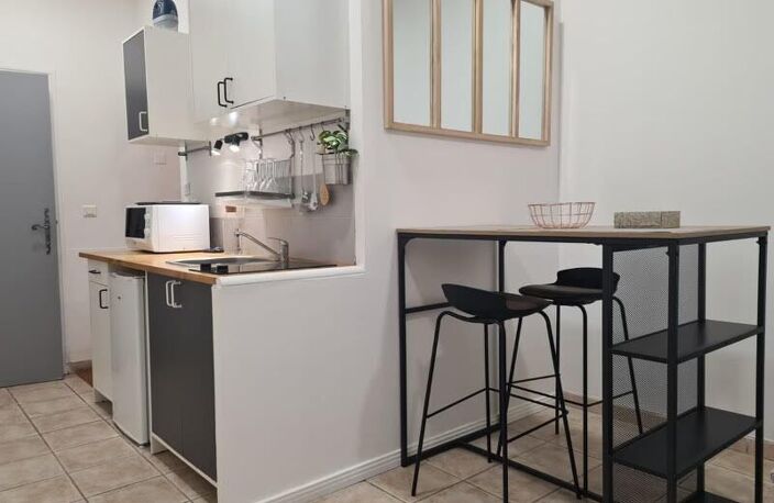 CENTRE VILLE APPARTEMENT TYPE 2 AVEC EXTERIEUR — photo 3