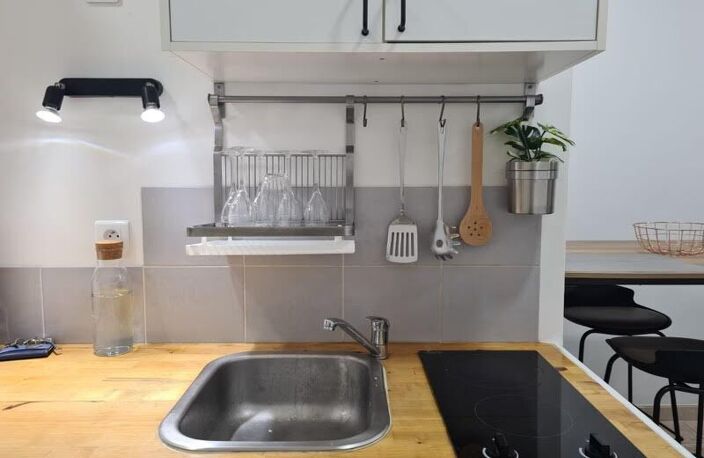 CENTRE VILLE APPARTEMENT TYPE 2 AVEC EXTERIEUR — photo 5