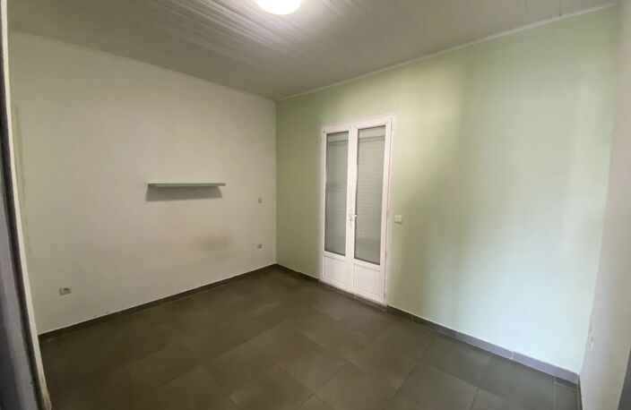 Appartement T3 avec terrasse — photo 3