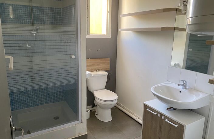 Appartement T3 avec terrasse — photo 5