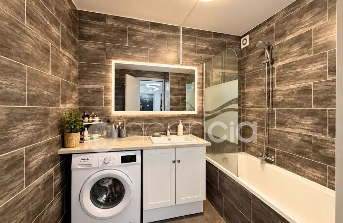 NOUVEAU appartement avec parking et cave — photo 5