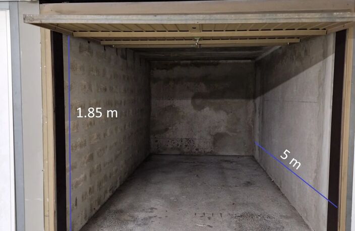 GARAGE FERME - 118 RUE DE FRANCE — photo 2