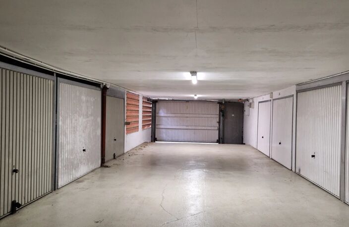 GARAGE FERME - 118 RUE DE FRANCE — photo 4
