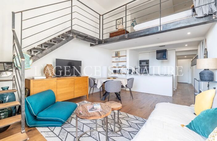 A VENDRE 2P VIEUX-NICE - MAGNIFIQUE DUPLEX LOFT AVEC VUE COURS S — photo 4