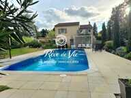 MAISON 8 PIÈCES SUR 2 NIVEAUX AVEC PISCINE — photo 2