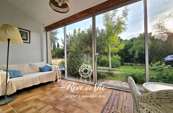 MAISON 8 PIÈCES SUR 2 NIVEAUX AVEC PISCINE — photo 3