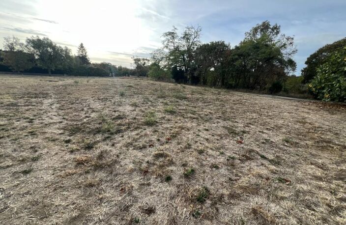 Terrain de 1170 M2 Proche PREIGNAN — photo 3