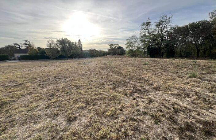 Terrain de 1170 M2 Proche PREIGNAN — photo 4