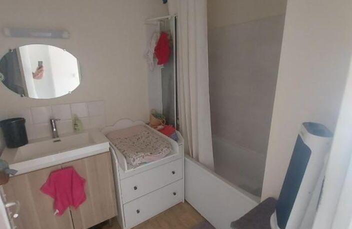 T4 BORDEAUX CAUDERAN — photo 3