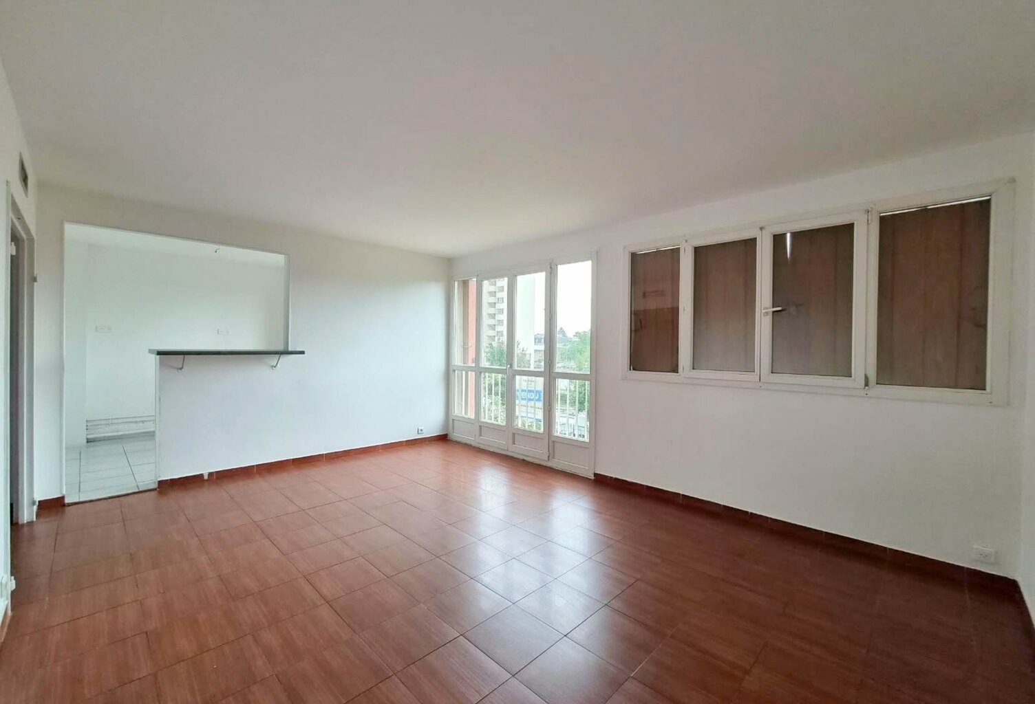 Exclusivité Bel Appartement 4 pièces NEUILLY SUR MARNE (93) 74,50 m2 avec Cave et stationnement — photo 1