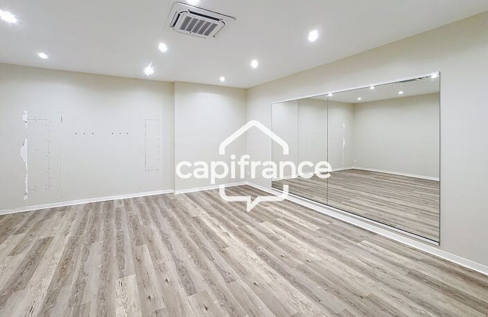 Local/bureau 42 m² A LOUER Moudong BAIE MAHAULT (971) — photo 2