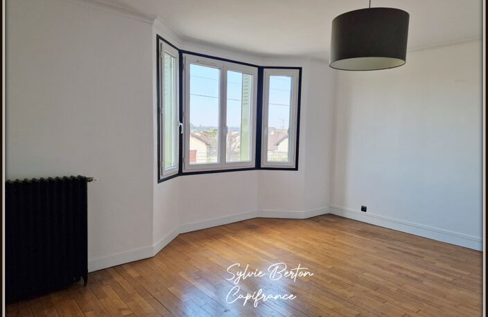 Location Tremblay en France, appartement T3 de 70 m² avec grand jardin commun — photo 3