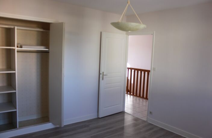 Maison à vendre 8 pièces MONTLUCON (03) — photo 5