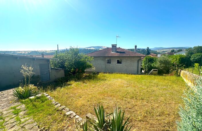 MAISON 89M2 HABITABLE - GARAGE - ATELIER - 3 CHAMBRES - TERRAIN 873M2 - TERRASSE — photo 2