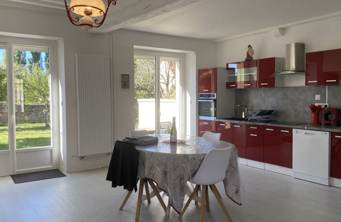 Maison entièrement rénovée – Charme, confort et tranquillité à la campagne -4 chambres- Jardin-GUILLON (89) — photo 2
