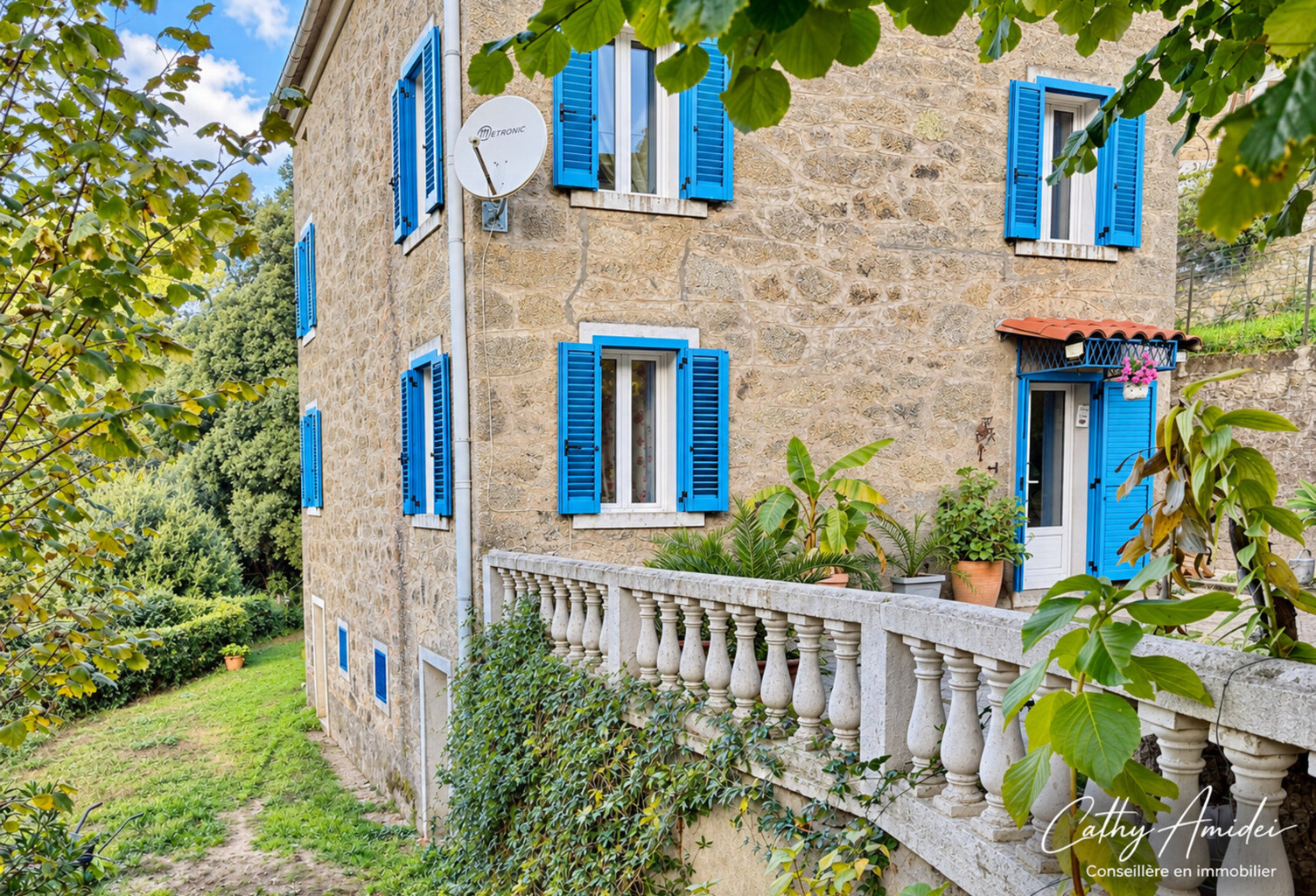 GUAGNO (Corse) : A vendre, maison en pierres avec dépendance, jardin, vue dégagée — photo 1