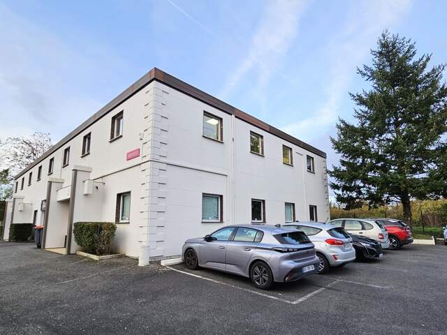 Dpt Essonne (91), Bureau à louer à CHAMPLAN — photo du bien