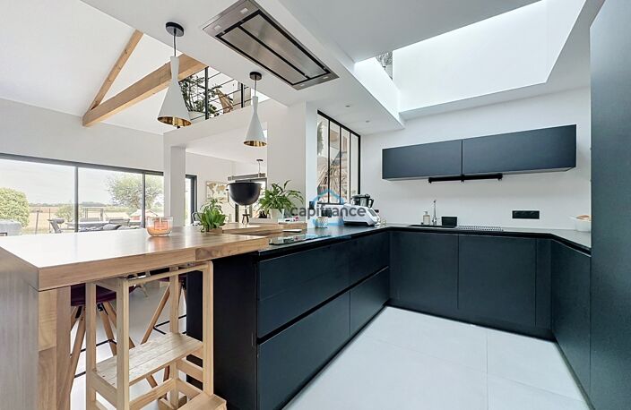 Maison à vendre, Nieul-sur-Mer, 136m2 avec jardin, garage et studio indépendant — photo 4