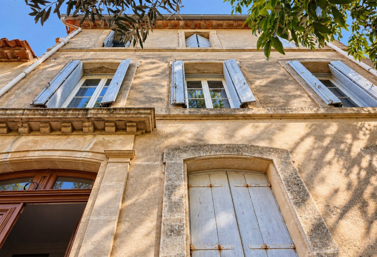 ANCIENNE PROPRIÉTÉ VITICOLE AVEC MAISON DE MAÎTRE, REMISE, CHAIS ET DÉPENDANCES — photo 1