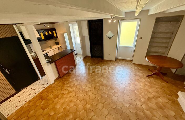   VERRUYES – Maison avec jardin sans vis-à-vis et beau potentiel d’aménagement — photo 3