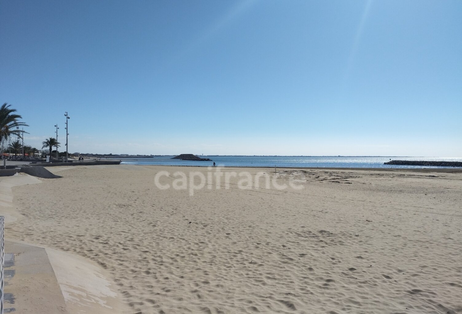 HERAULT (34) littoral à vendre Fonds de commerce HOTEL -20 CH /RESTAURANT 150 cvts VUE MER EMPLACEMENT N°1 — photo 1
