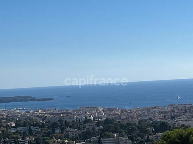 Appartement à vendre 4 pièces Cannes (06),penthouse avec vue mer panoramique, cave, possibilité 4 garages ! — photo du bien