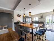 De beaux volumes, un jardin généreux, une vraie maison de famille à Léognan — photo 2