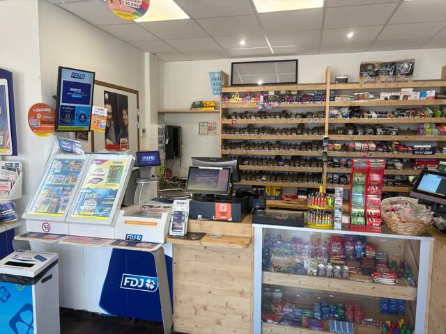 tabac loto presse pmu Dax dep 40 — photo du bien