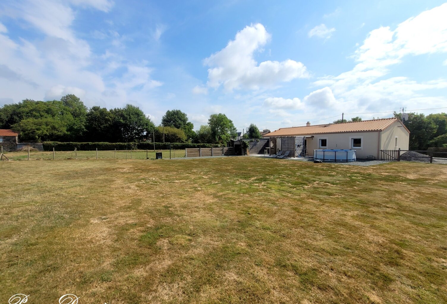 Maison à vendre 5 pièces MONCOUTANT (79) - Maison plain-pied 100 m2 habitables + Pièce attenante de 29 m2 — photo 1