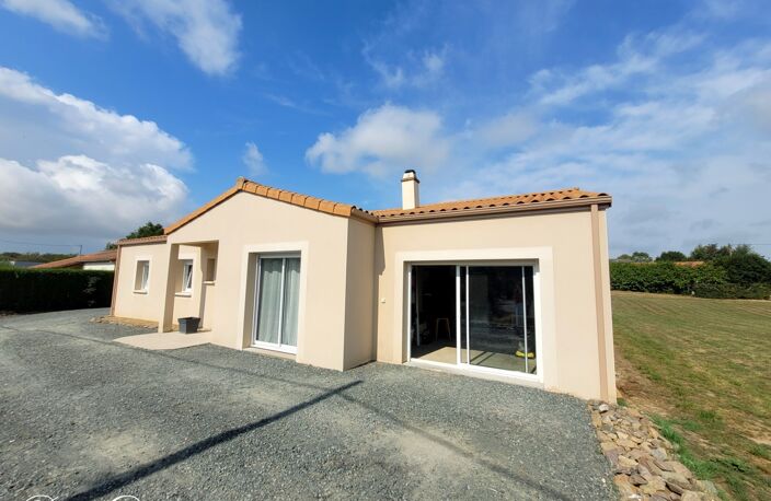 Maison à vendre 5 pièces MONCOUTANT (79) - Maison plain-pied 100 m2 habitables + Pièce attenante de 29 m2 — photo 3
