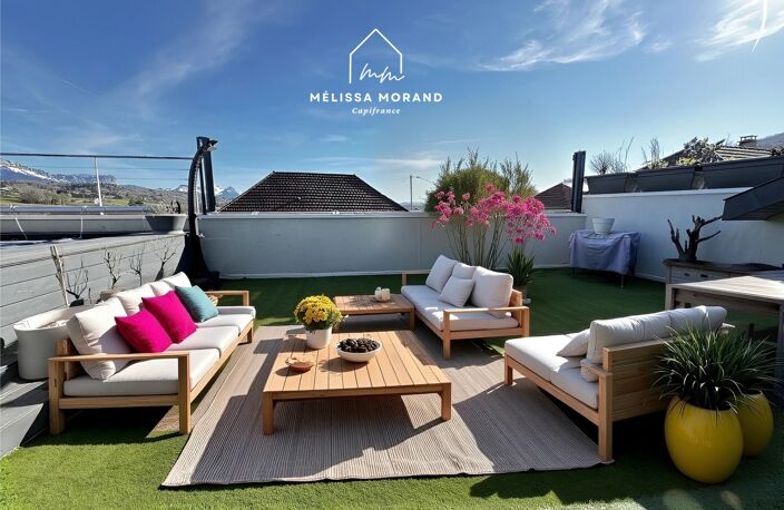 Bien d'exception, maison de village triplex unique de 285 m2 à vendre à ALLONZIER LA CAILLE (74), rénovée haut de gamme — photo 4