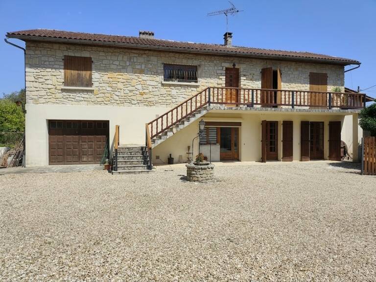 Maison à vendre 6 pièces CHAMPNIERS (16) — photo 1