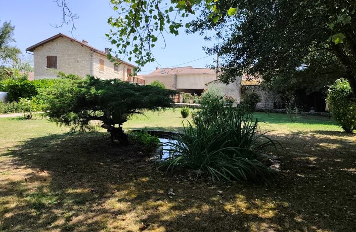 Maison à vendre 6 pièces CHAMPNIERS (16) — photo 2