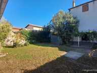 Maison en pierre mitoyenne de 70 m² à rénover entièrement — Terrain de 1 112 m² — photo 4
