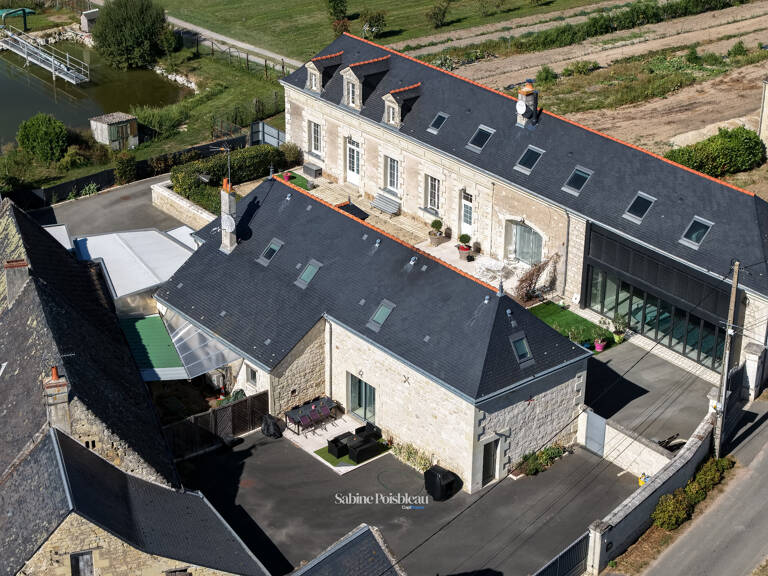 Propriete à vendre de 20 pièces à Saint-Nicolas-de-Bourgueil - ensemble de 457m² - Piscine interieure- vie de plain-pied — photo 1