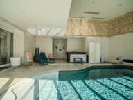 Propriete à vendre de 20 pièces à Saint-Nicolas-de-Bourgueil - ensemble de 457m² - Piscine interieure- vie de plain-pied — photo 3