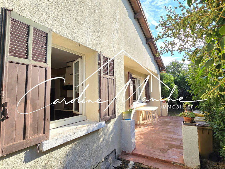 Maison de plain-pied de 67m² - 2 chambres - jardin et garage — photo 1