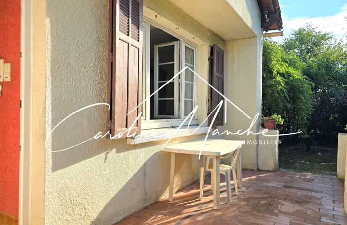 Maison de plain-pied de 67m² - 2 chambres - jardin et garage — photo 4