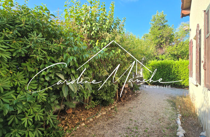 Maison de plain-pied de 67m² - 2 chambres - jardin et garage — photo 5