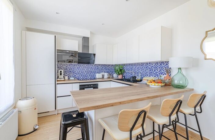 Maison totalement rénovée avec 3 ou 4 chambres et dépendances — photo 4