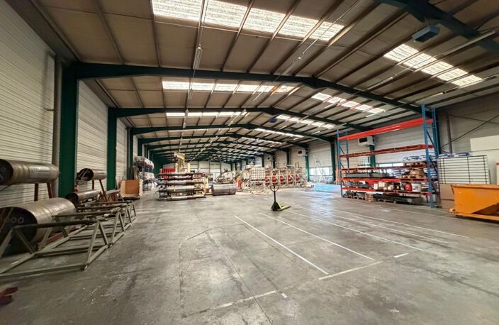 Locaux industriels 2000 m² à louer SAINTE HELENE DU LAC (73) — photo 2