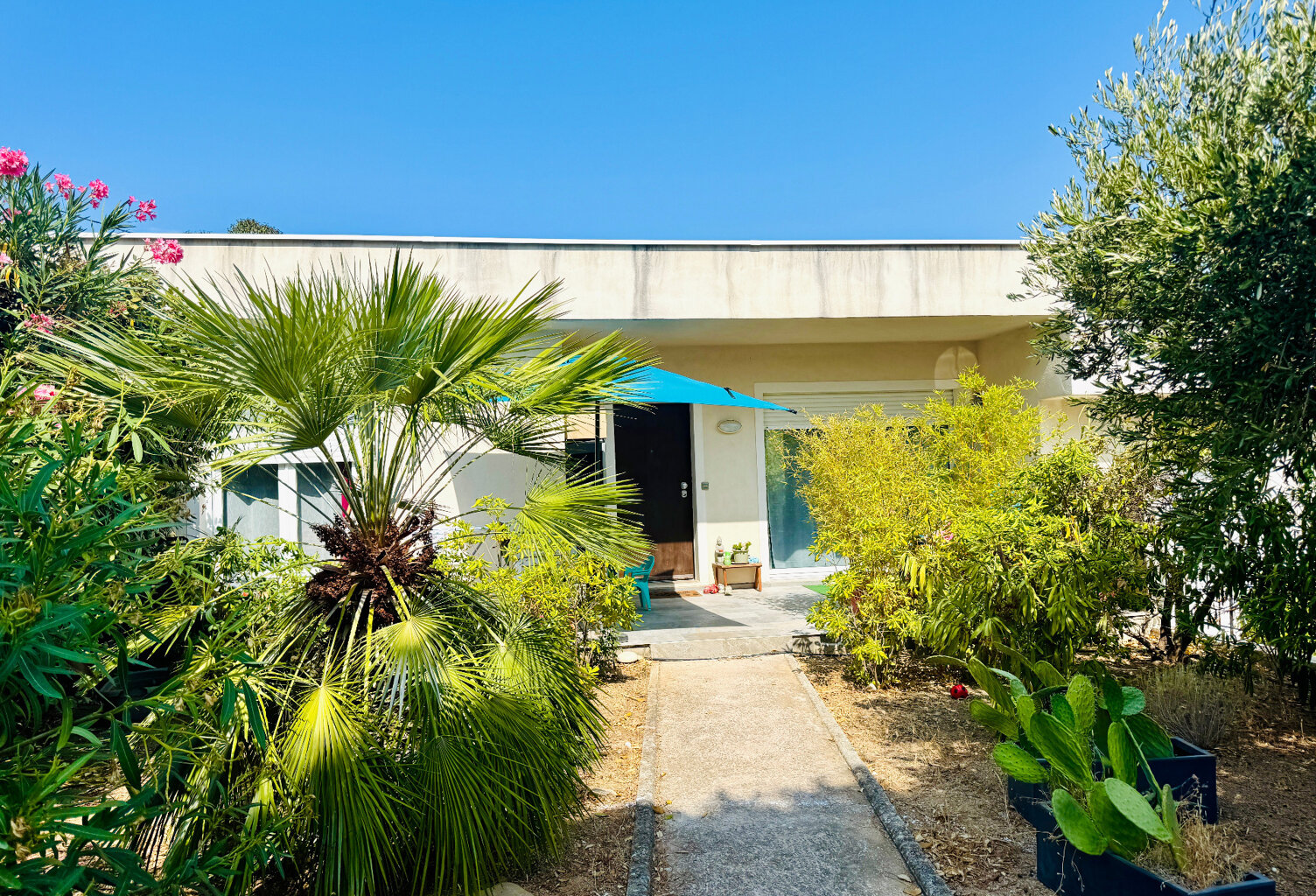 ALGAJOLA – T2 esprit maison, jardin et terrasses à 300 m de la plage — photo 1