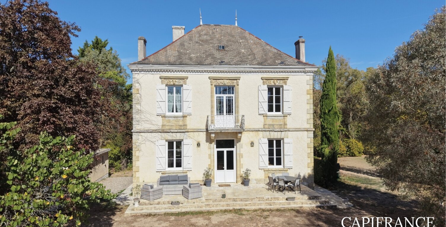 Maison de maître sur un terrain de plus de 3 000 m² — photo 1