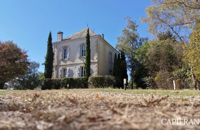 Maison de maître sur un terrain de plus de 3 000 m² — photo 2