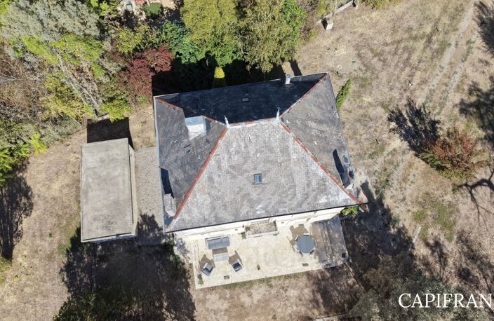 Maison de maître sur un terrain de plus de 3 000 m² — photo 3